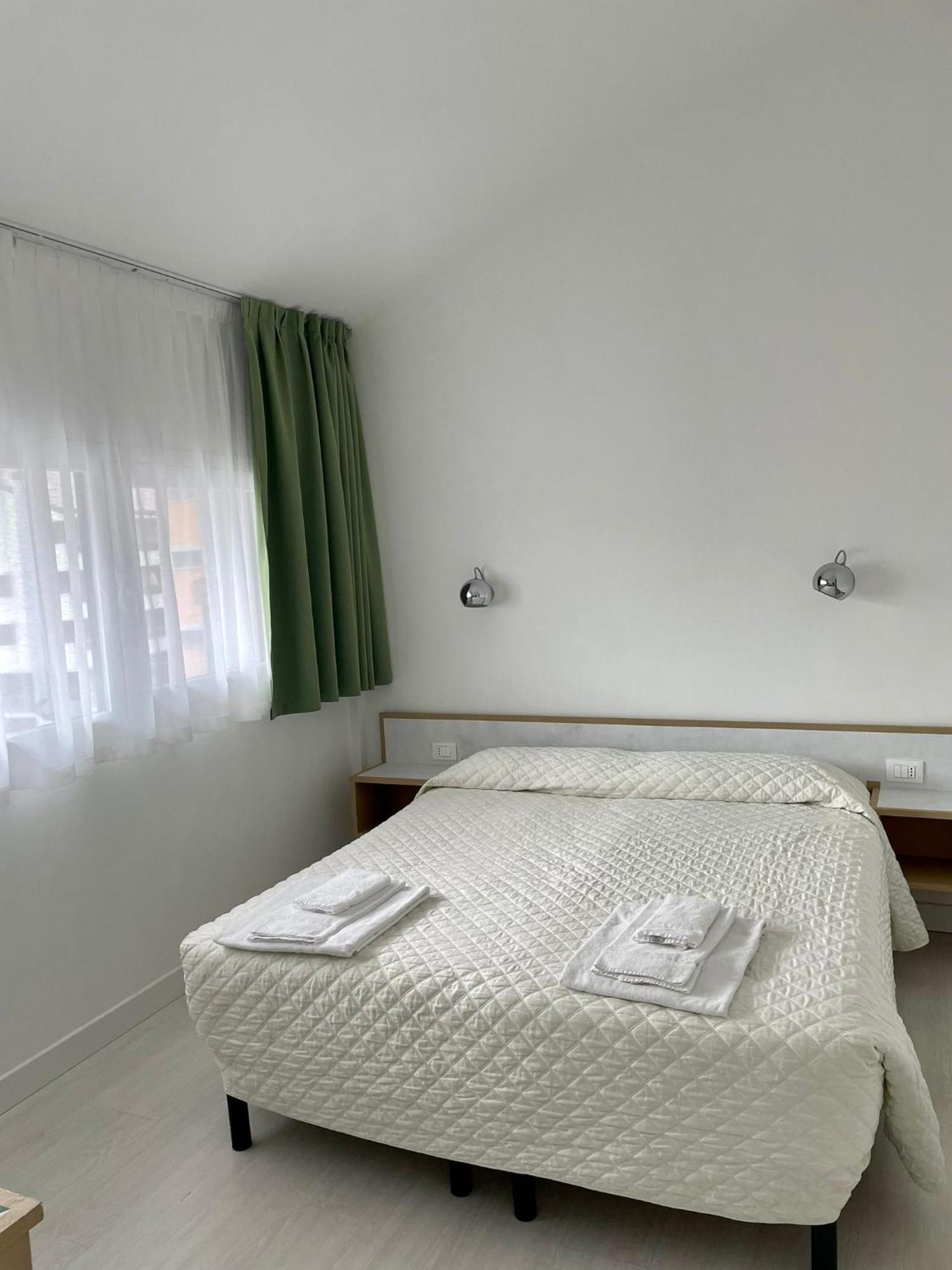 Hotel Giardino เบรโน ภายนอก รูปภาพ